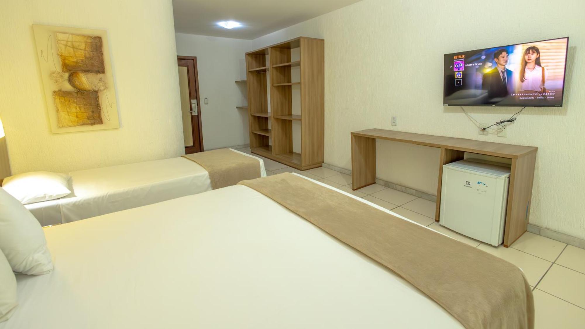 Hotel Beach Hills Порту-Сегуру Экстерьер фото
